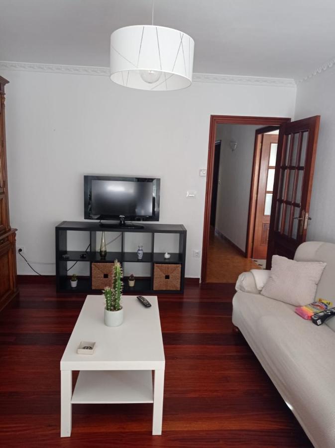 Vivienda Amplia Y Luminosa A Escasos Metros De La Playa De Cangas. Ngoại thất bức ảnh