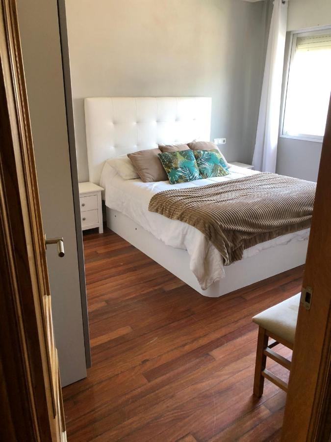 Vivienda Amplia Y Luminosa A Escasos Metros De La Playa De Cangas. Ngoại thất bức ảnh